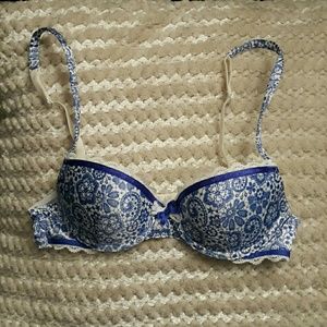 ⬇️✂️NAYOMI blue and white bra